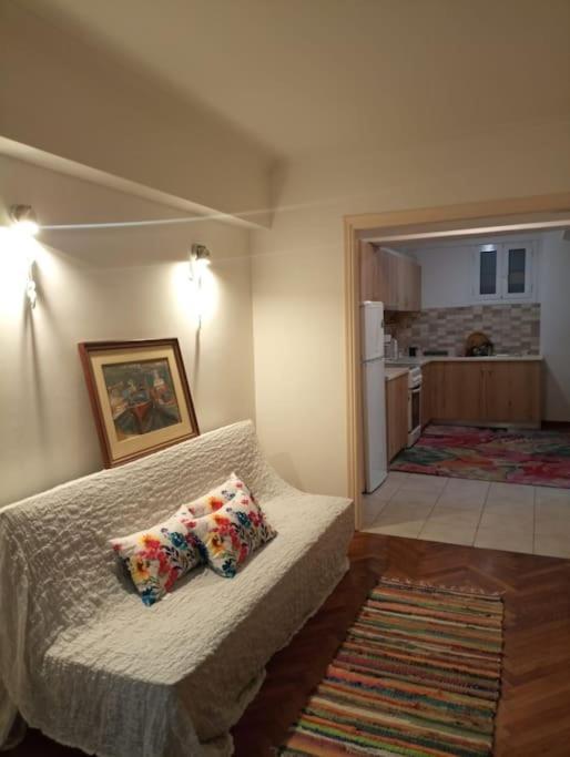 Romantic Apartment Ideal For Women! Athene Buitenkant foto