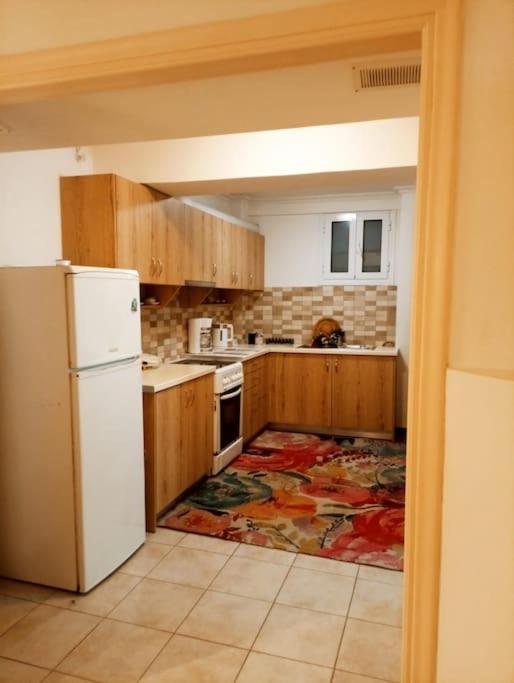 Romantic Apartment Ideal For Women! Athene Buitenkant foto