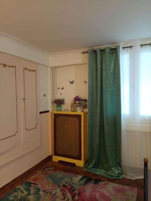 Romantic Apartment Ideal For Women! Athene Buitenkant foto