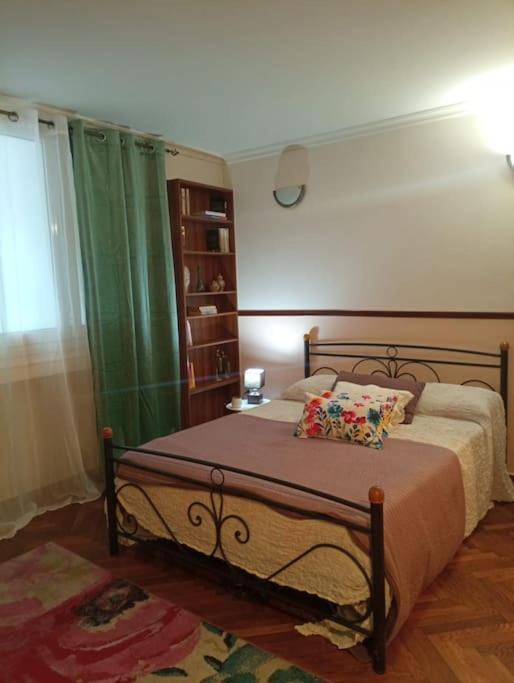 Romantic Apartment Ideal For Women! Athene Buitenkant foto