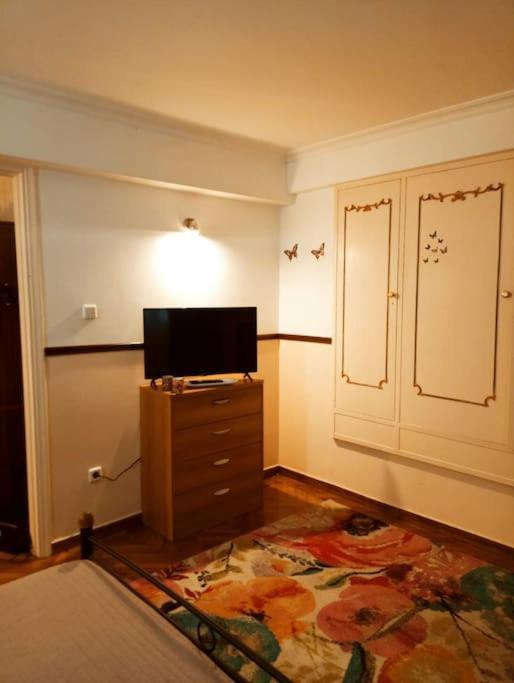 Romantic Apartment Ideal For Women! Athene Buitenkant foto